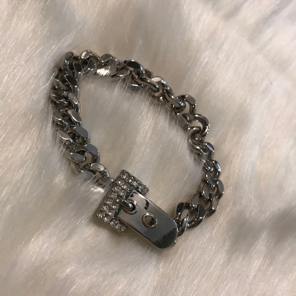 Buckle bracelet